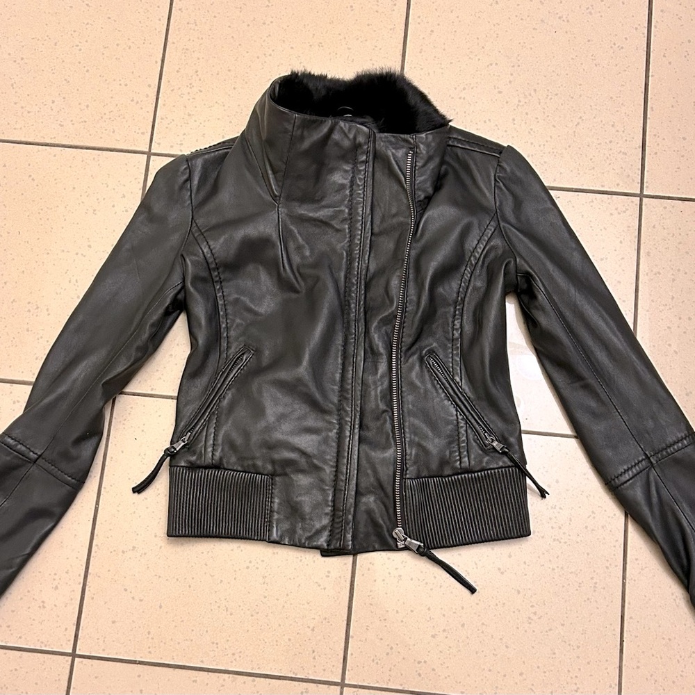 Distressed Leather jacket with rabbit fur lined collar. 100% Genuine. S